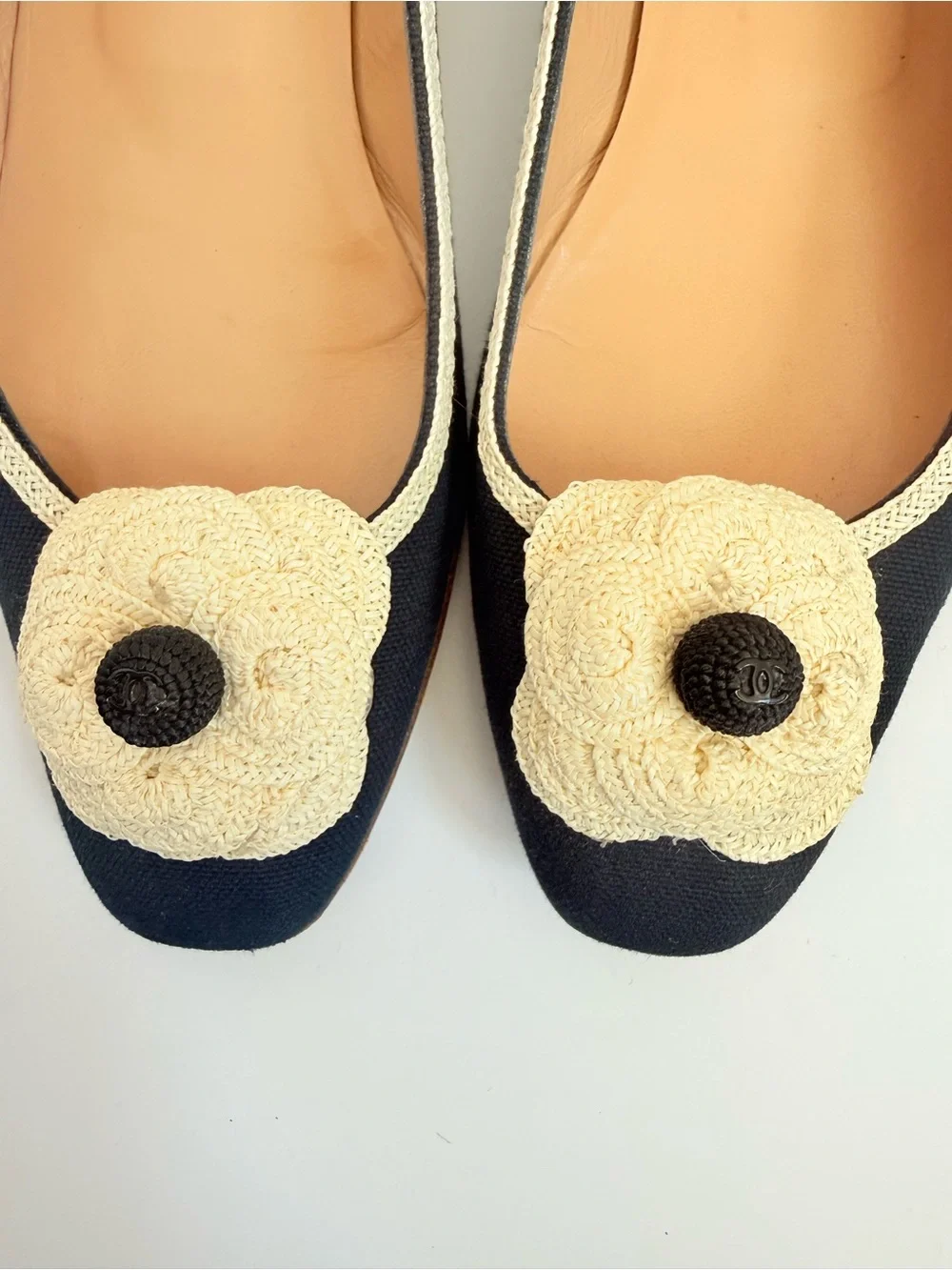 Chanel 2007/08 Vintage Camellia Canvas Ballet Flats Black Cream CC Size 39